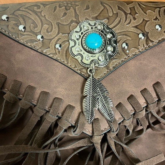 Leather And Turquoise Brown Fringe Shoulder Bag - Picture 12 of 12